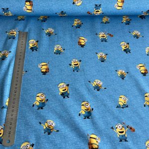 Minions uz zila fona
